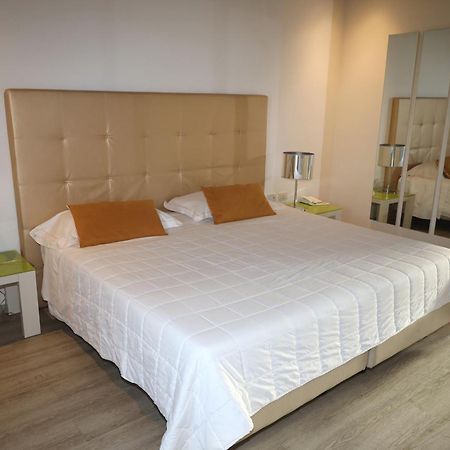 One Hotel Dalmine Buitenkant foto