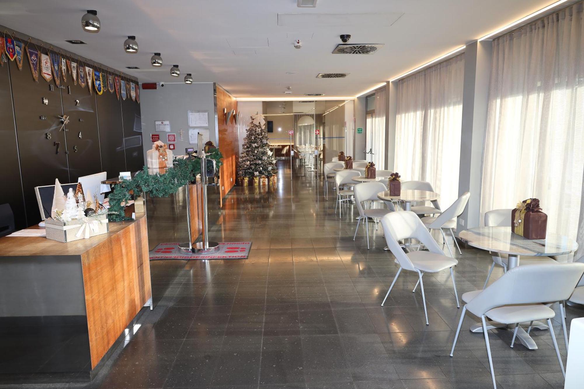 One Hotel Dalmine Buitenkant foto