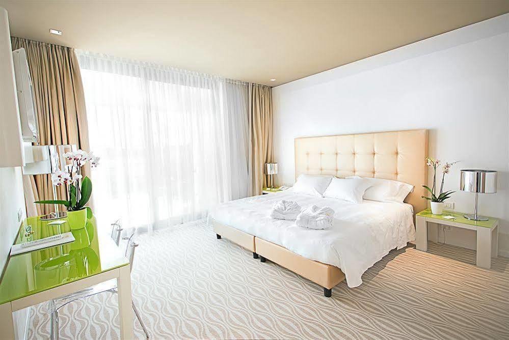 One Hotel Dalmine Buitenkant foto